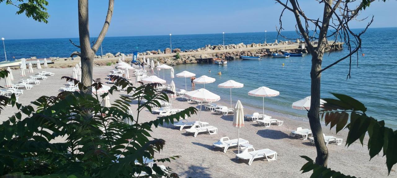 Kirios Hotel ネセバル エクステリア 写真