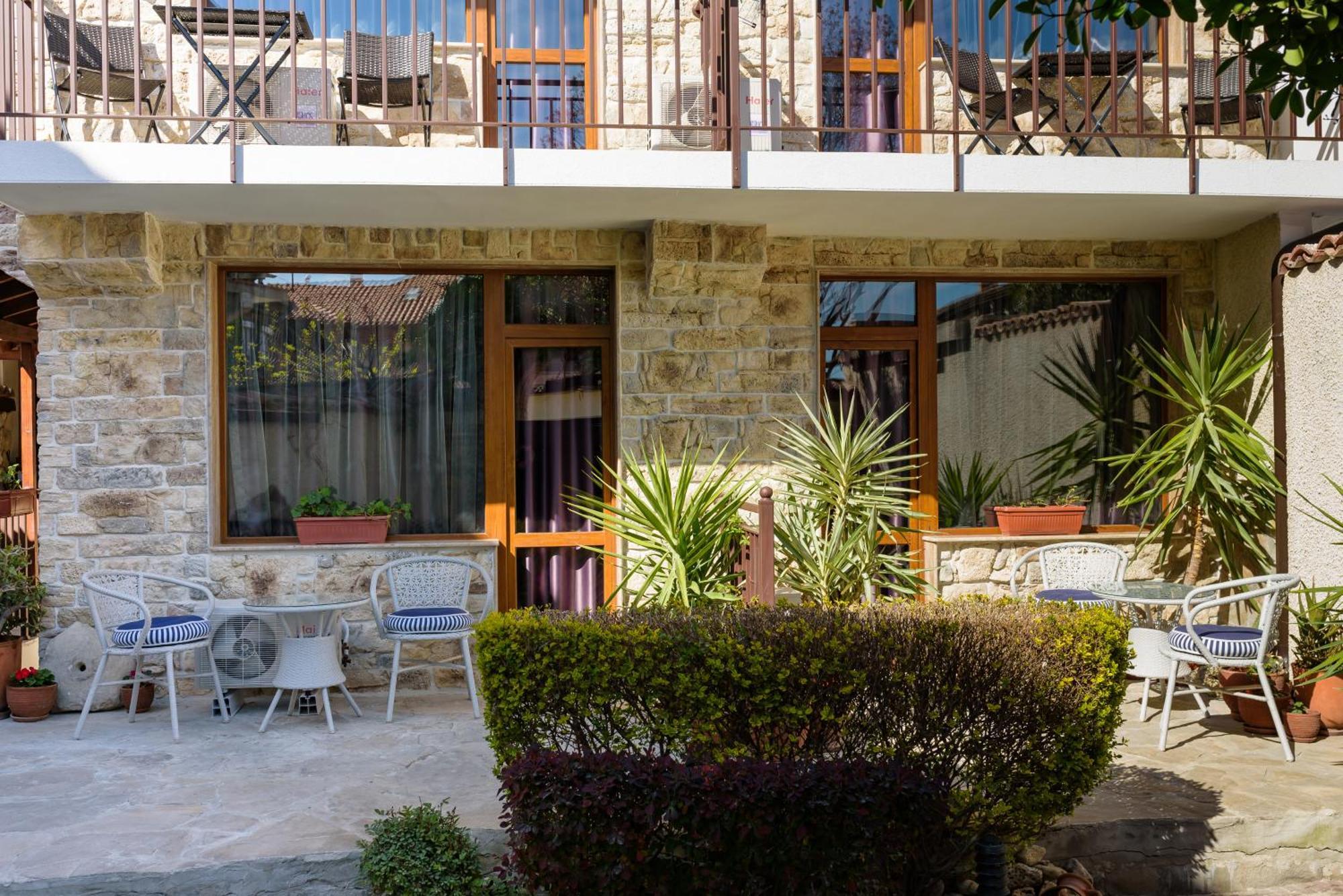 Kirios Hotel ネセバル エクステリア 写真